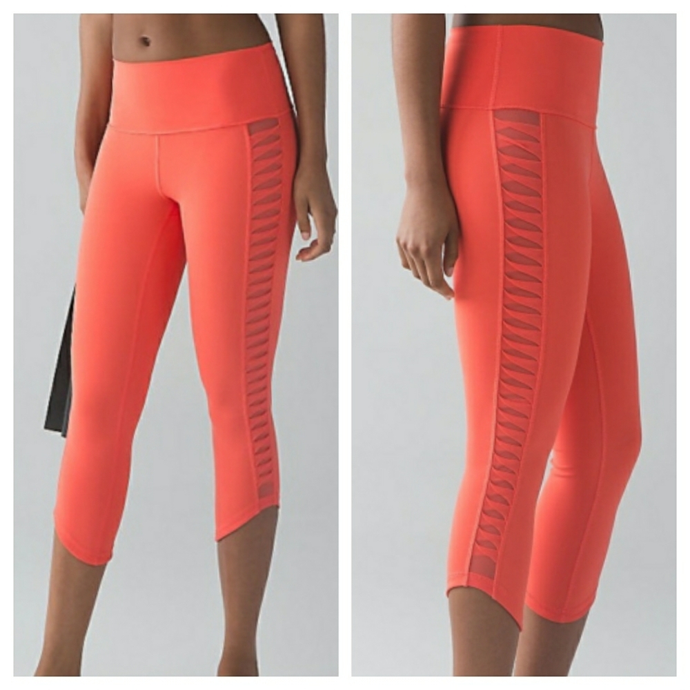 LULULEMON Sunshine Salutations Crop